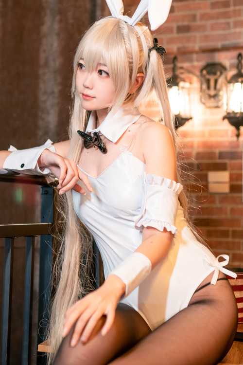 肥肥雅 Cosplay 穹妹兔女郎