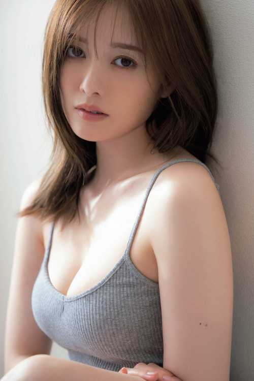 Mai Shiraishi 白石麻衣, FRIDAY 2023.01.13 (フライデー 2023年1月13日号)