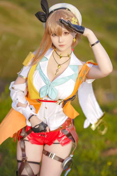 Cosplay 星之迟迟Hoshilily 莱莎的炼金工坊