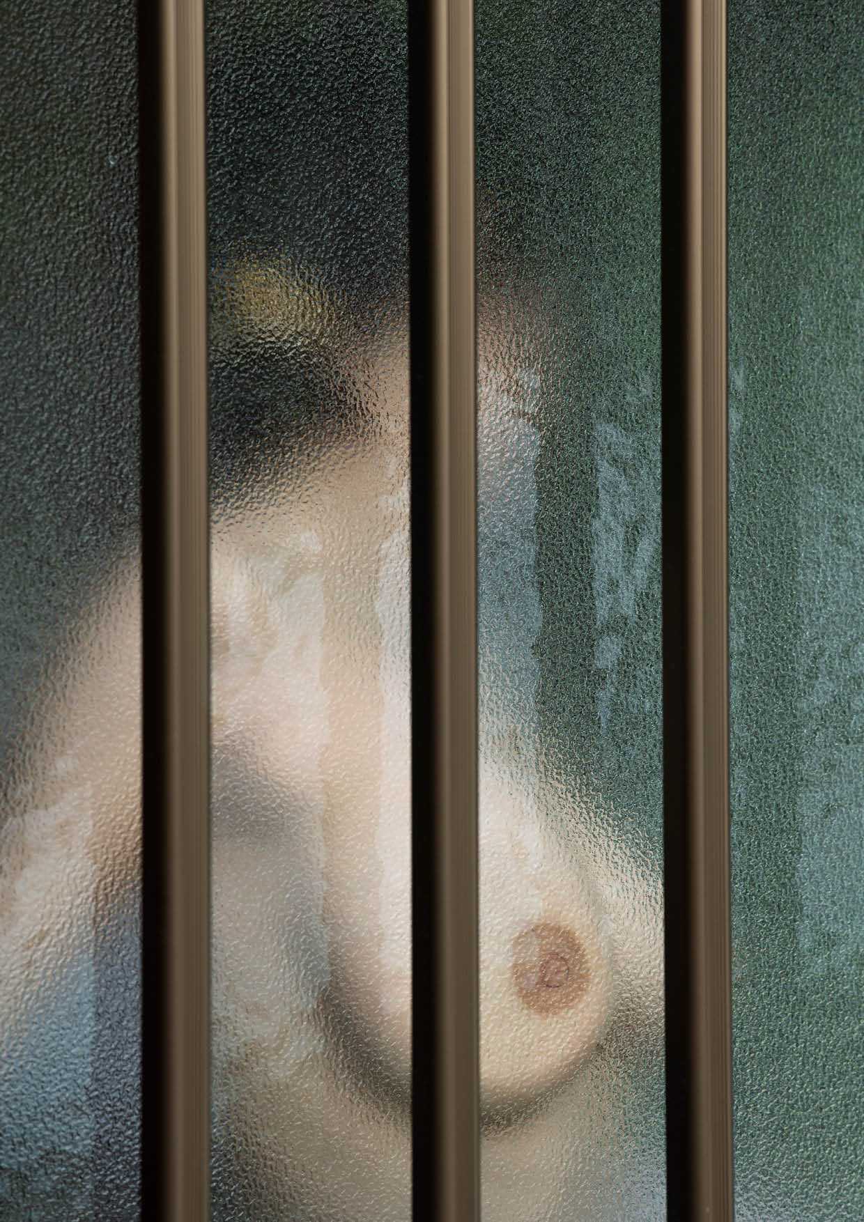 7457