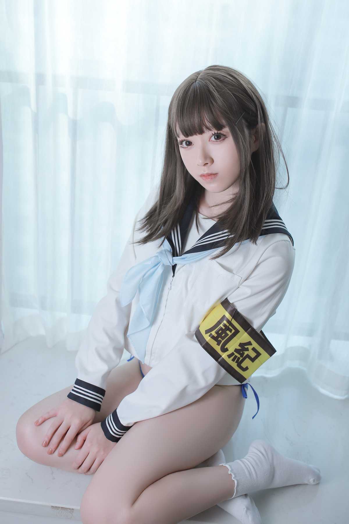25739