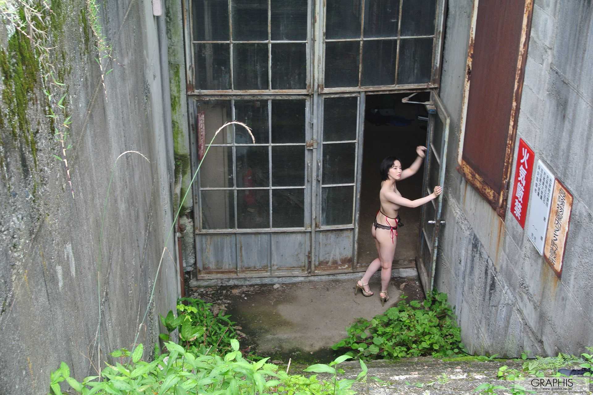 8340