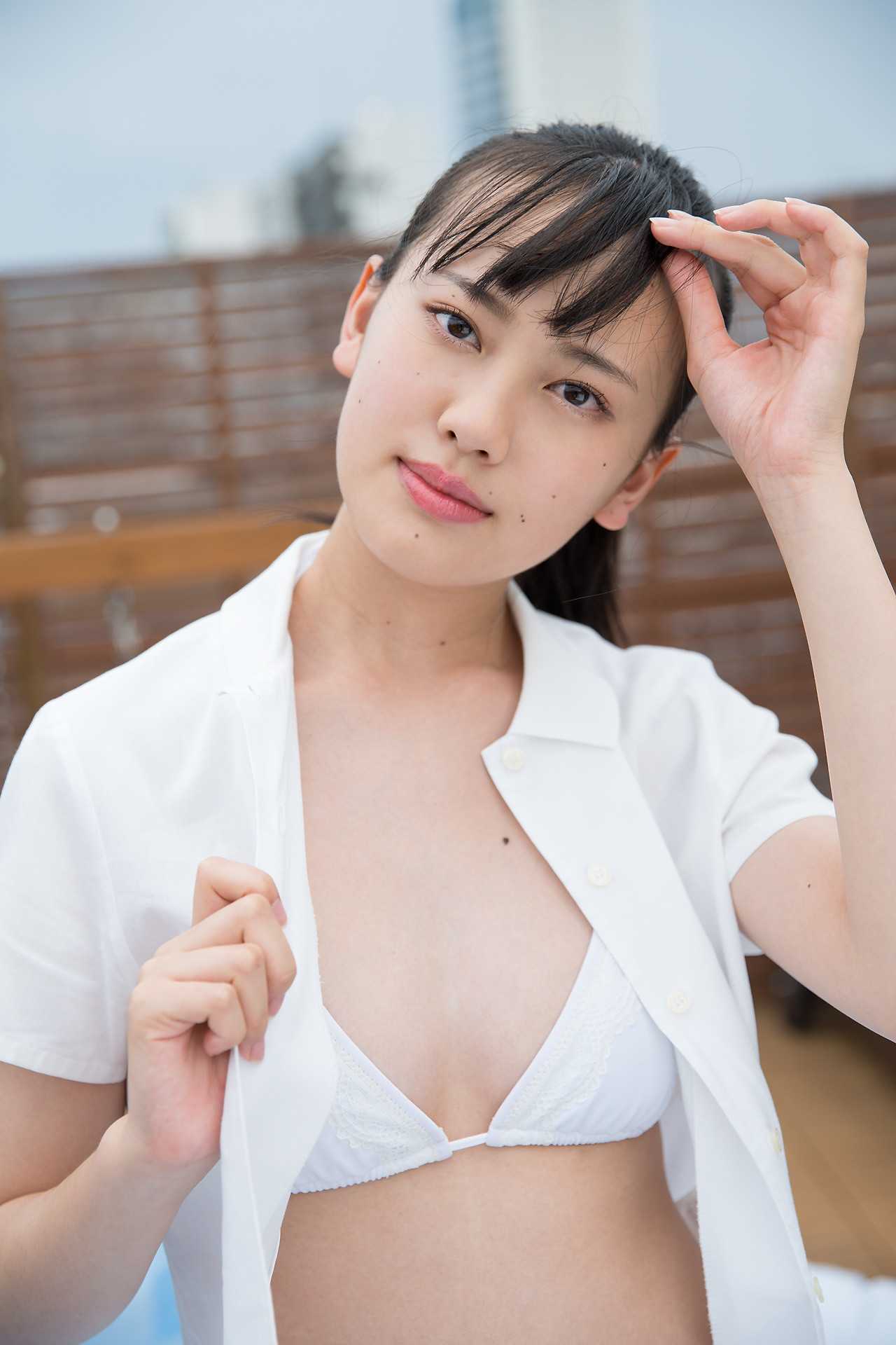 7003