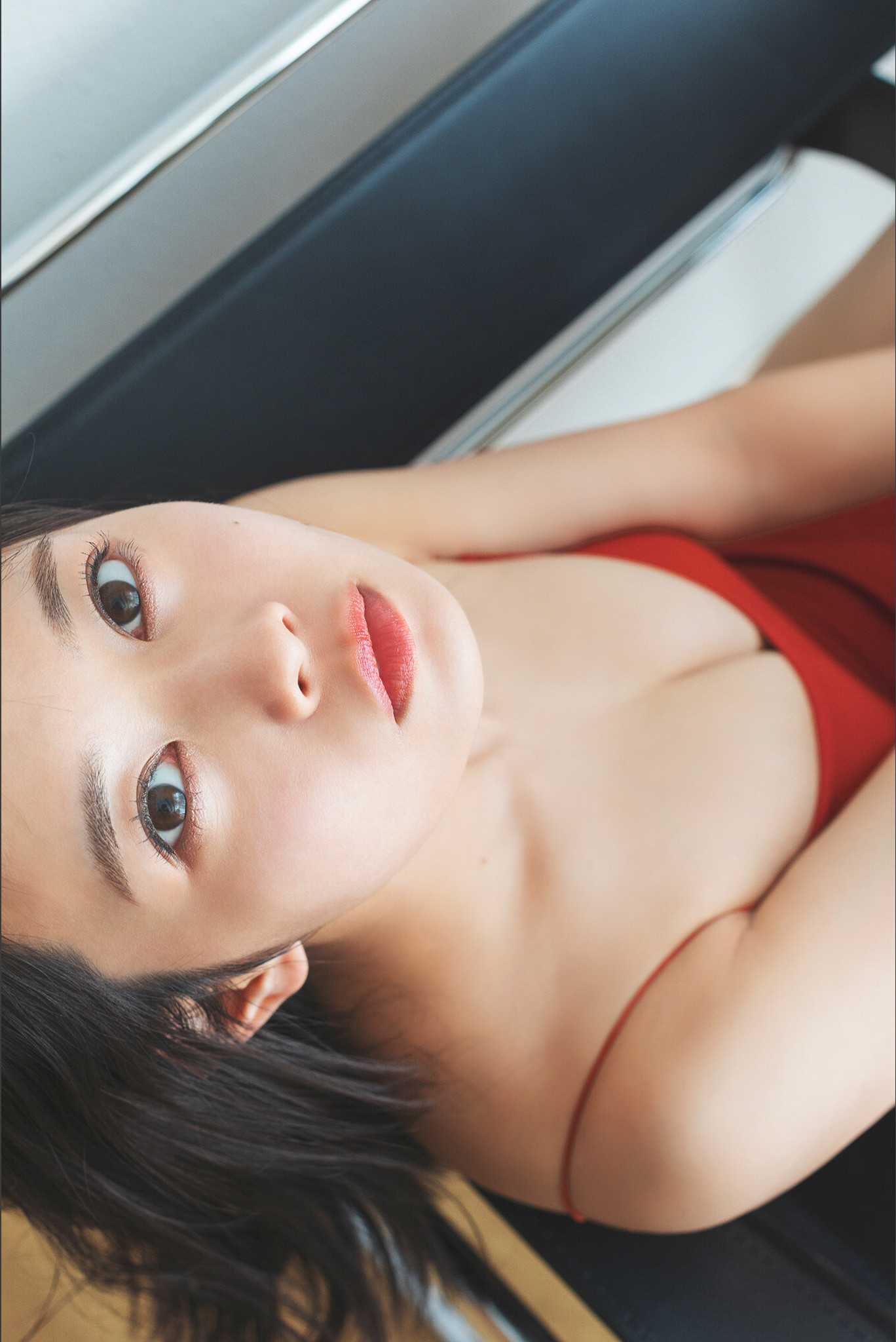 38052