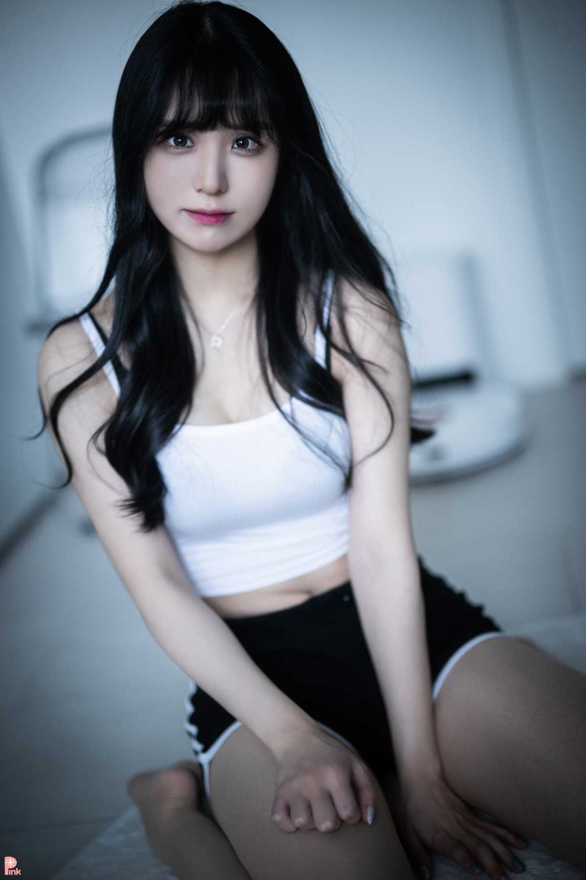 52235