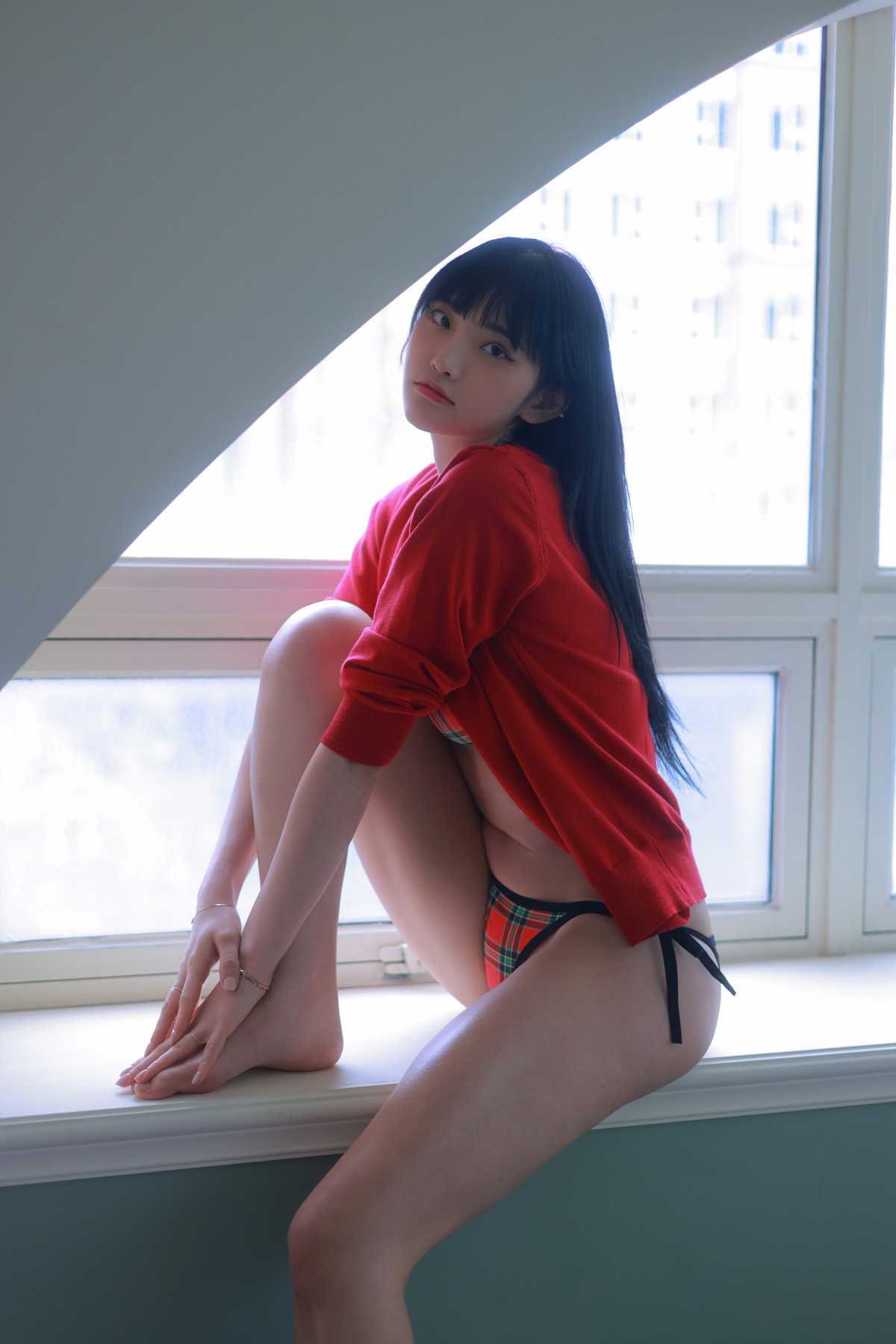 56128