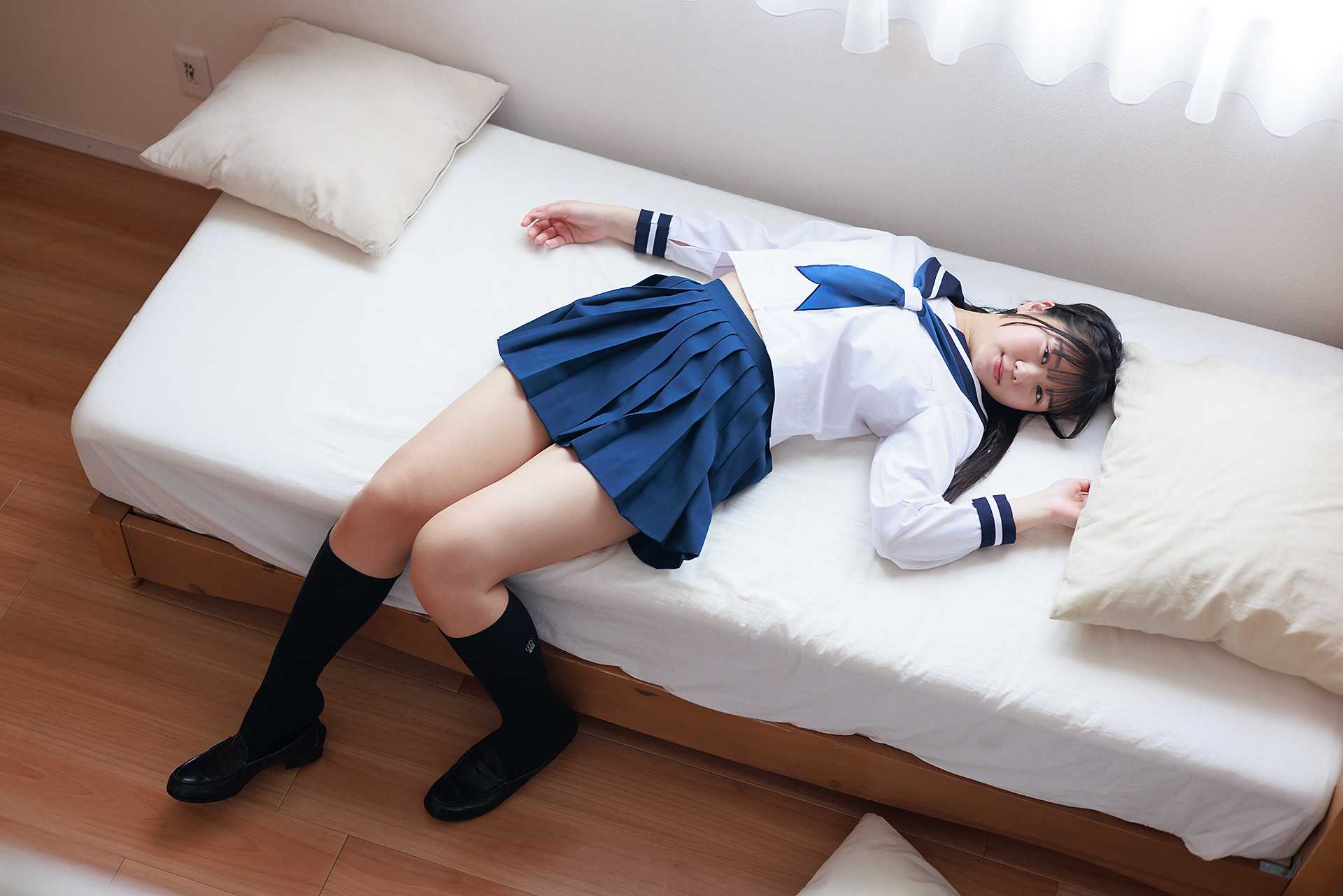 7963