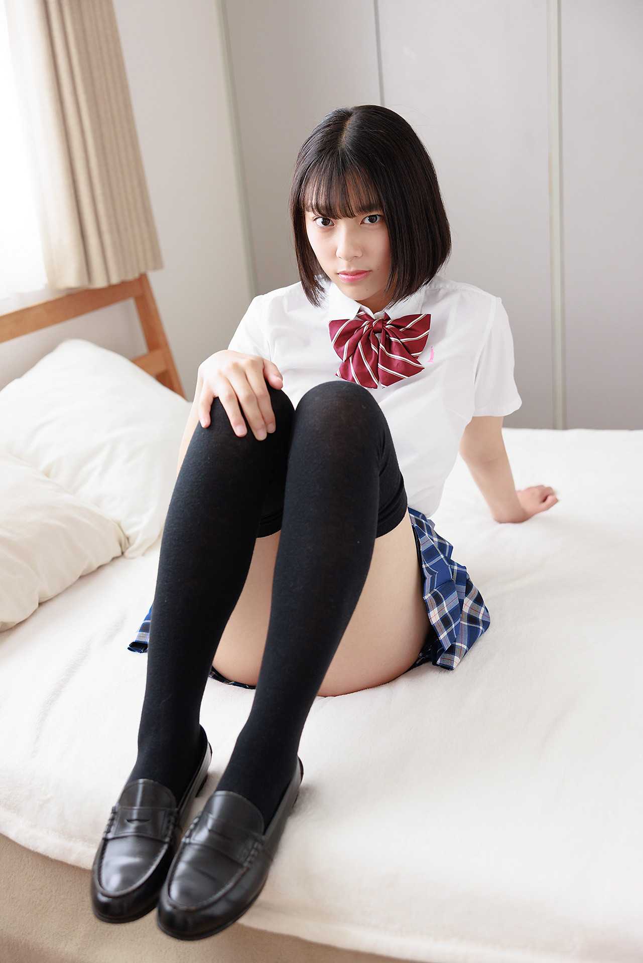 7849