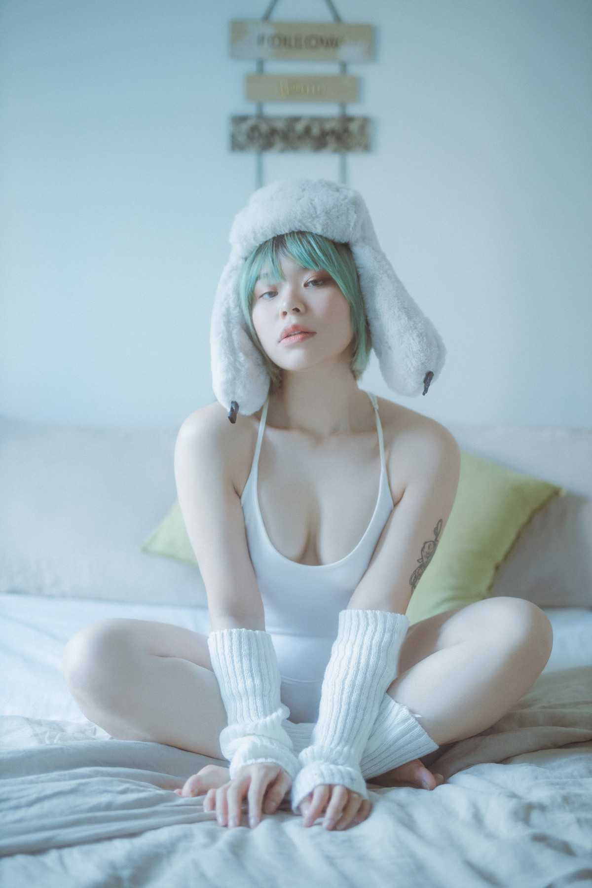 50273