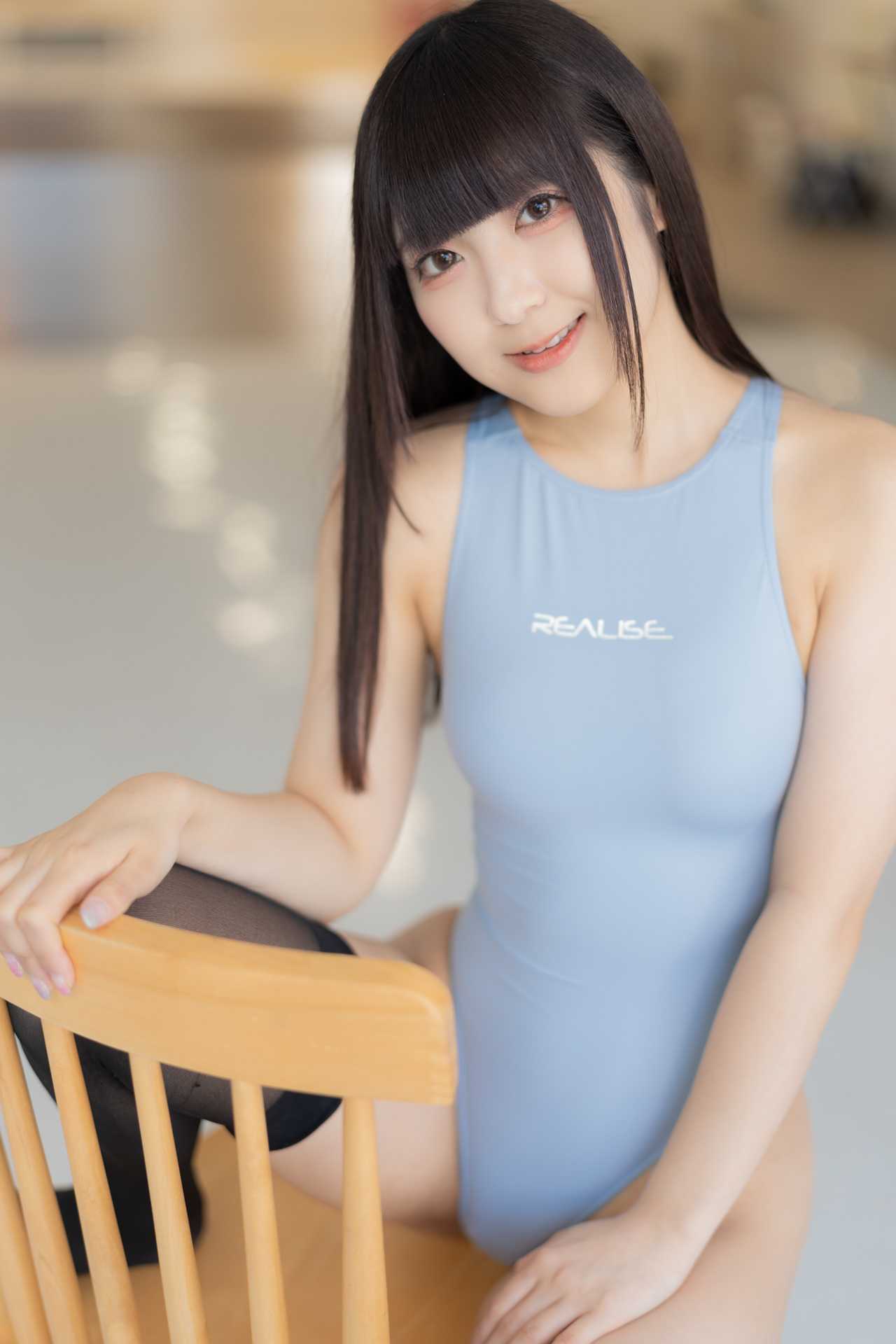 30352