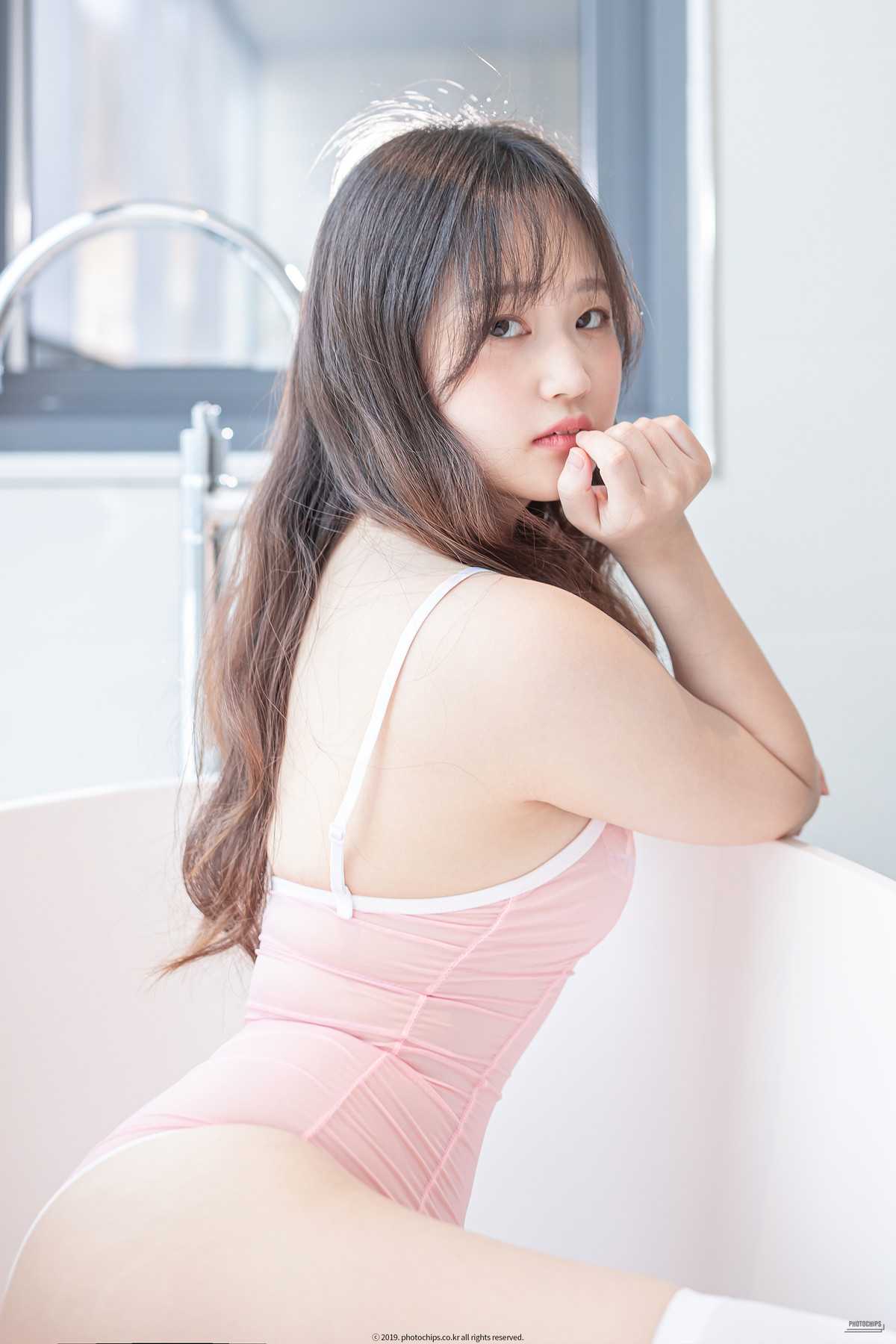 47877