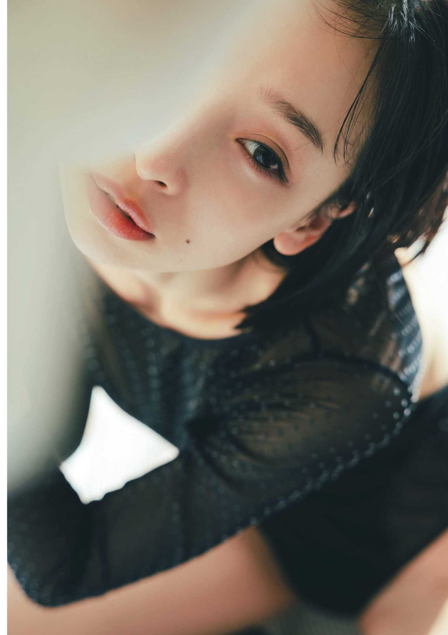 19023