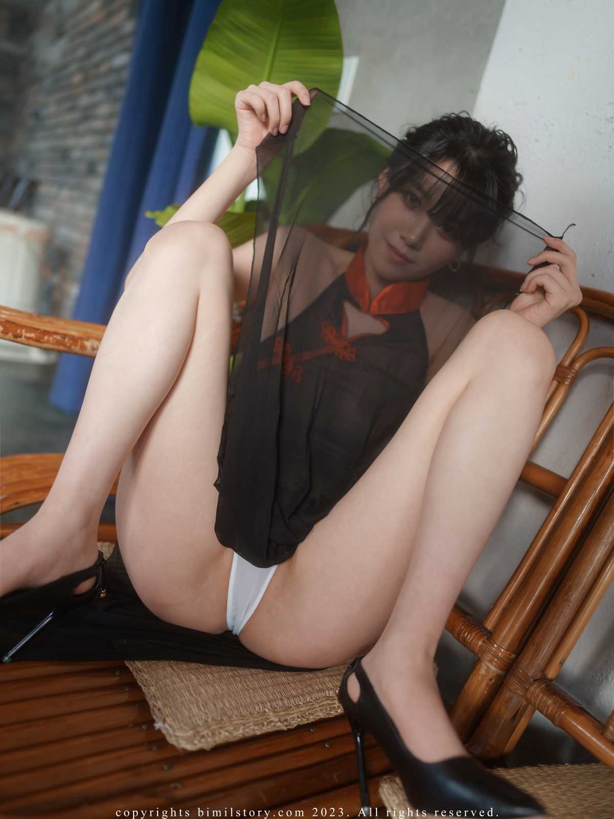 49812