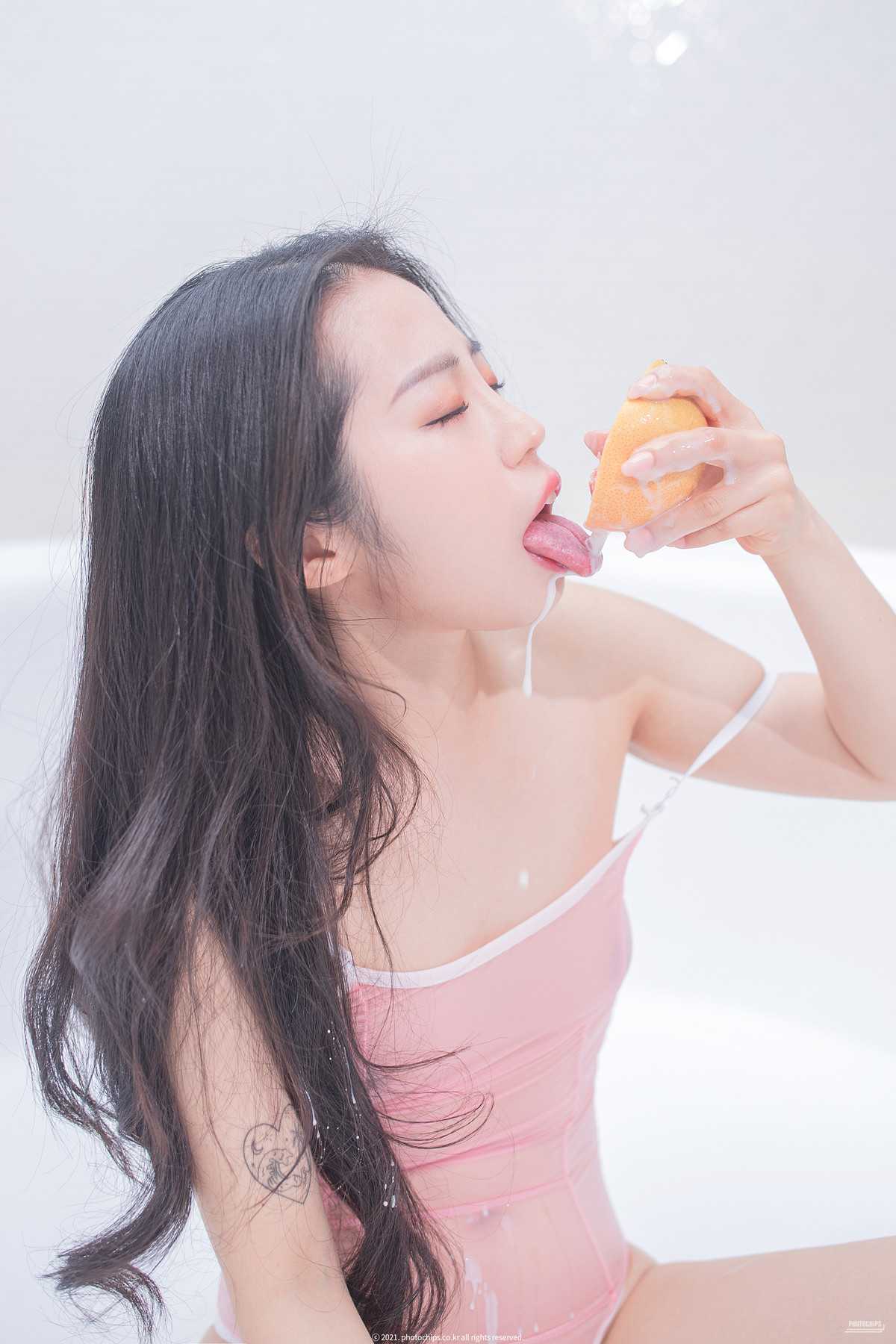 47284