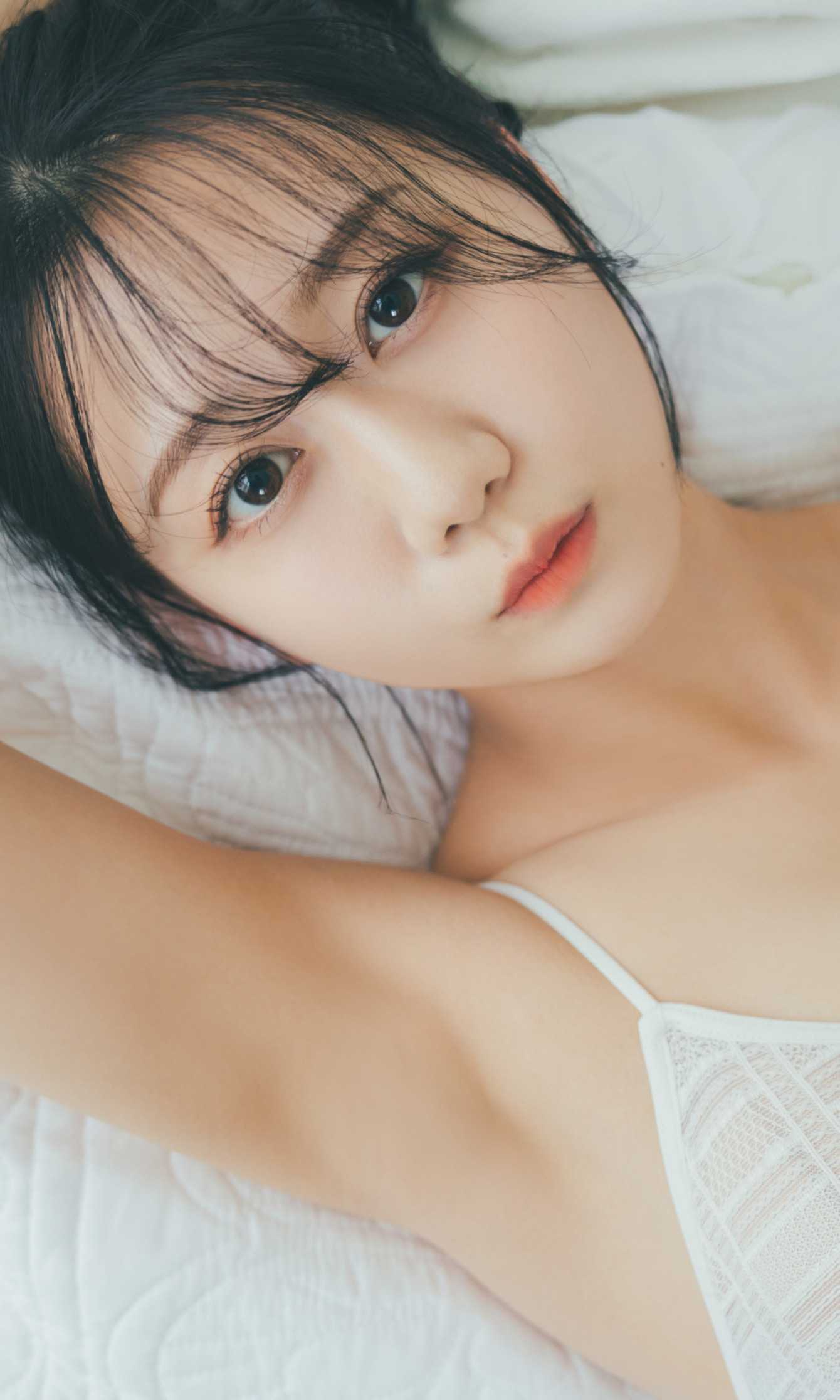 27308