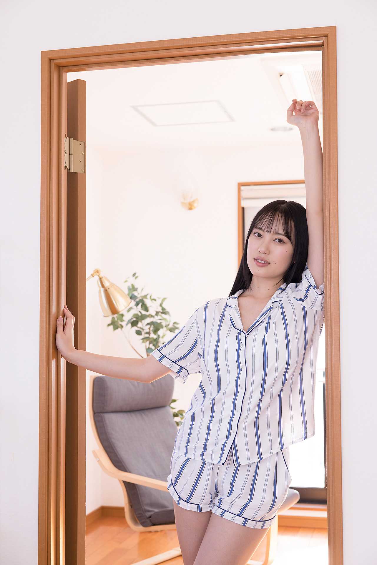 27078