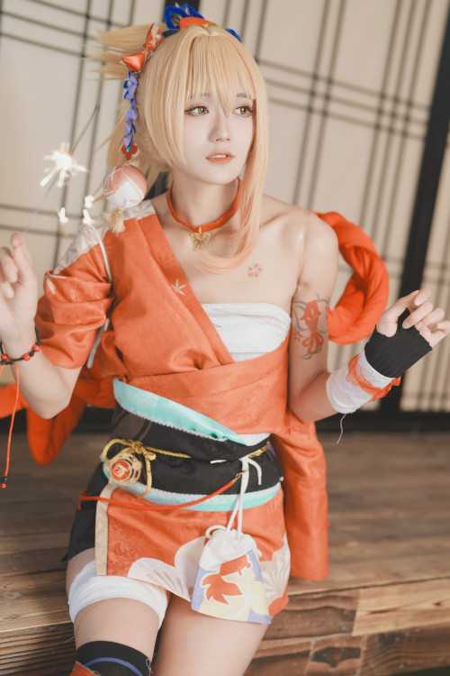 Cosplay 兔子Zzz不吃胡萝卜 我就说我就是宵宫