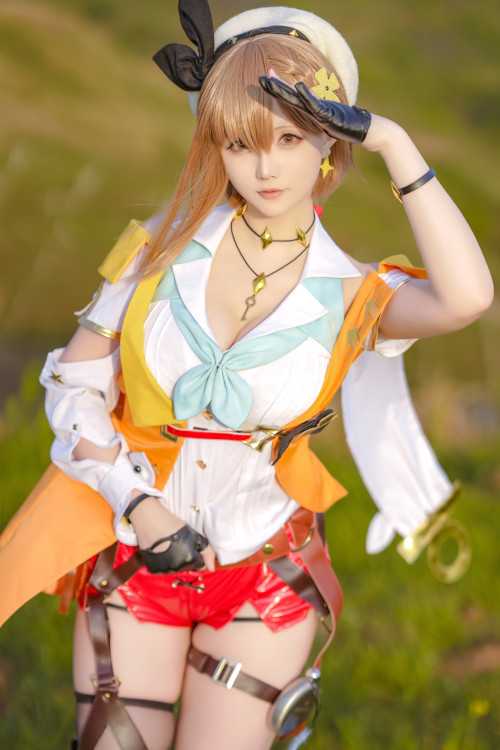 Cosplay 星之迟迟Hoshilily 莱莎的炼金工坊