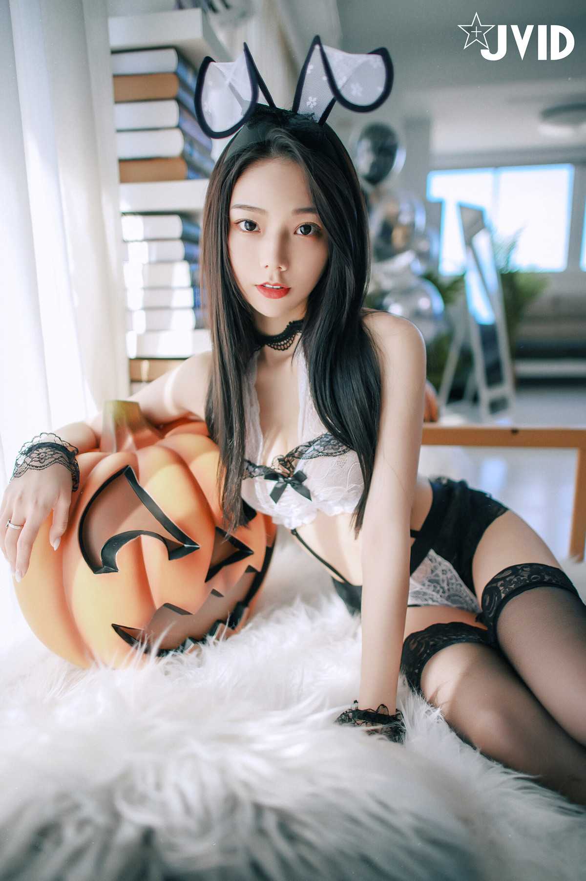 88523