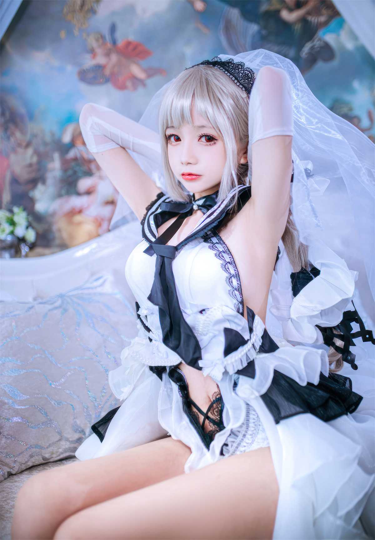 104787
