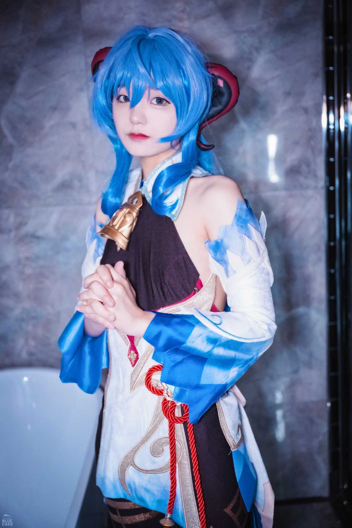 104831