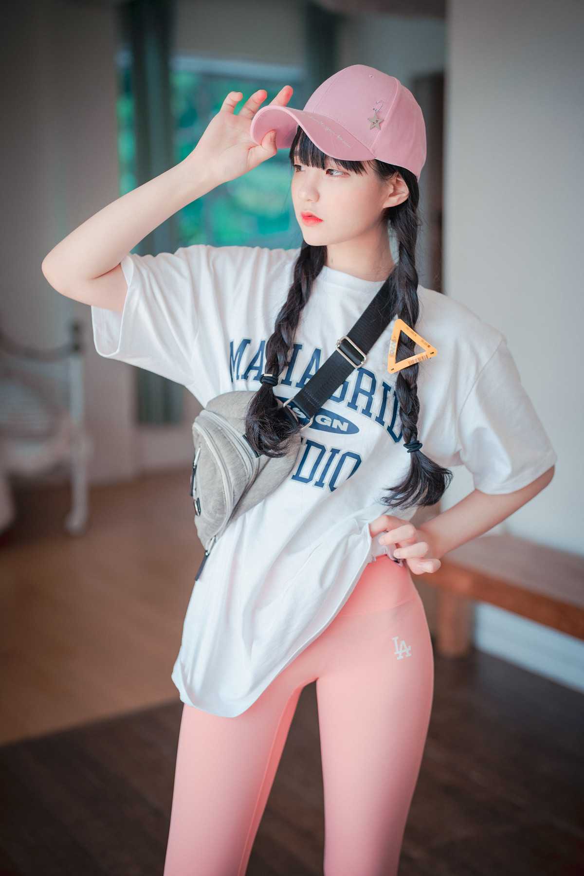126273